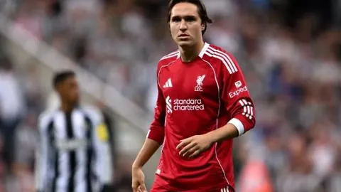 独家揭秘！摩根对话C罗：专访预告片流出，揭秘缺席若塔葬礼背后真相！