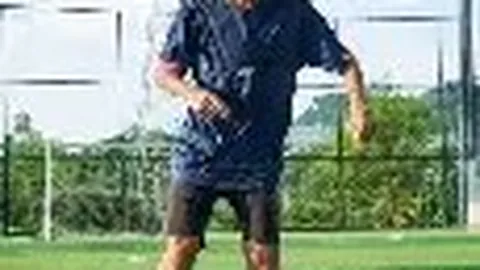 浙江U20球队领袖王钰栋伤退，紧急告别赛场，将直赴U22国足集结，全面诊断伤病状况！